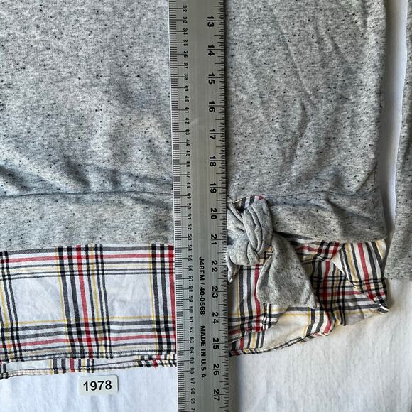 Izod Women’s Long Sleeve Screw Neck Sweatshirt size L, Gray - Picture 4 of 8